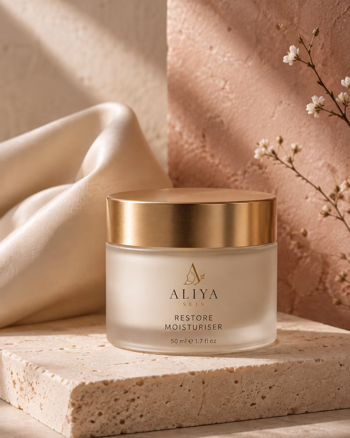 Aliya Skin Restore Moisturiser product presentation
